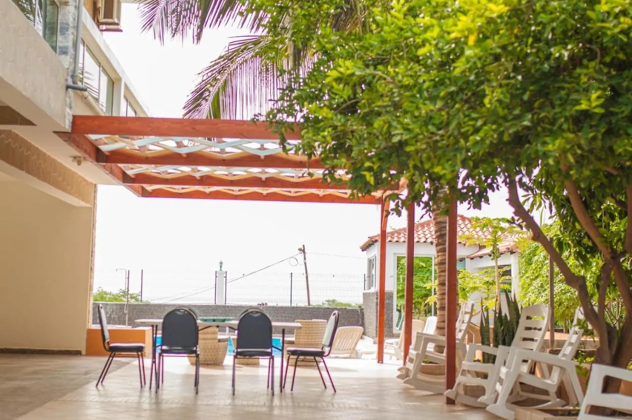 Cidade Paradise Guesthouse Cidade Velha Privatunterkunft
